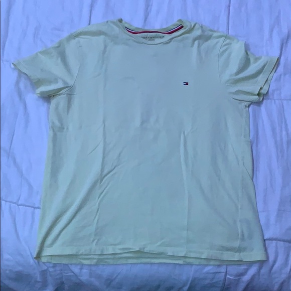 Yellow short sleeve Tommy Hilfiger shirt size S - Picture 1 of 2